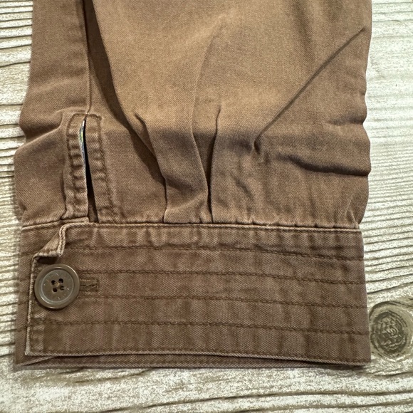 Girls capris size 12. Old Navy. - Picture 4 of 4